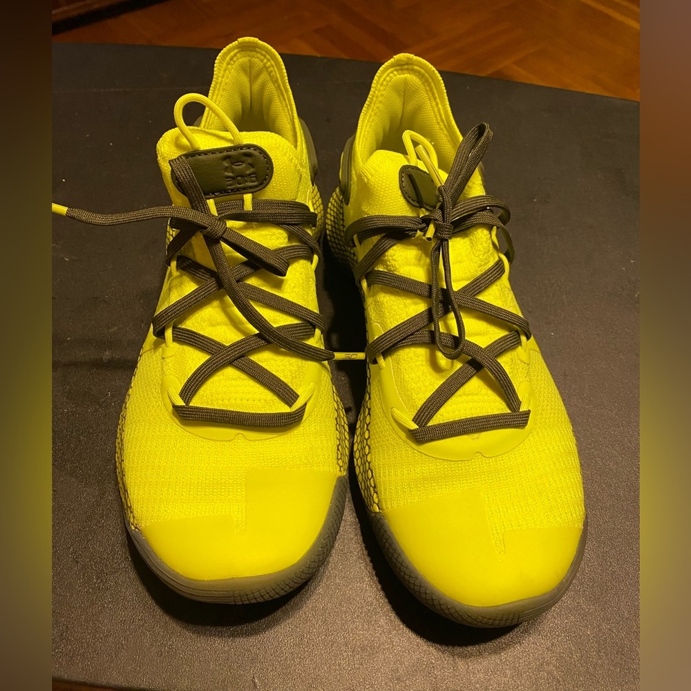 Under Armour 2019 Stephen Curry 6 “Coy Fish” 5.5Y